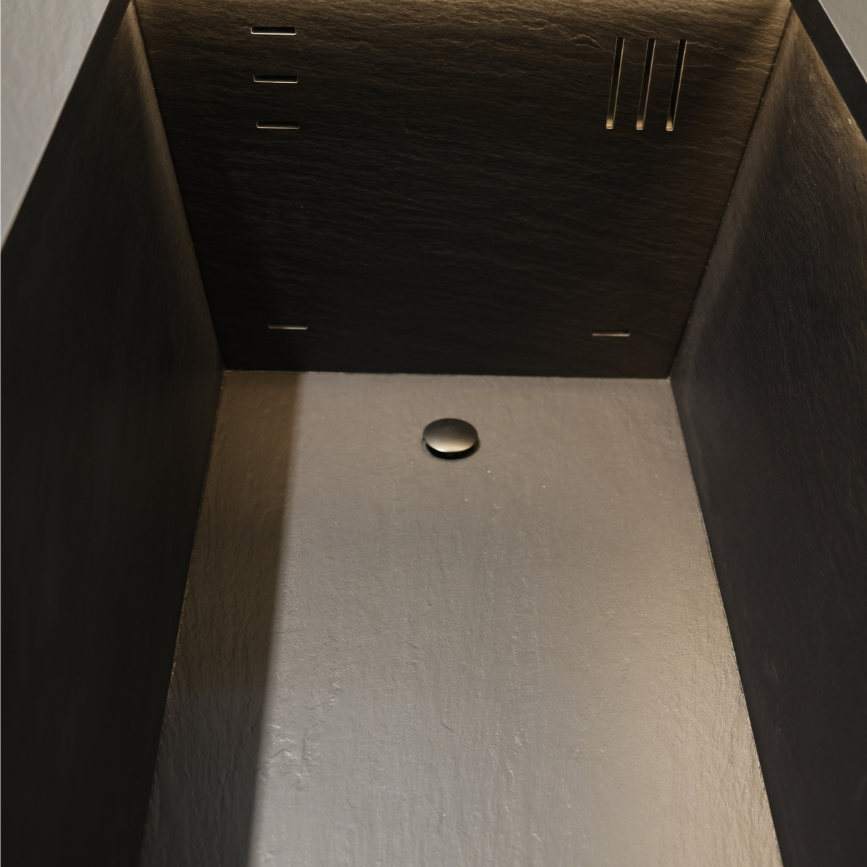 Loki Thermo Ash-Ardesia Nero Cold Plunge