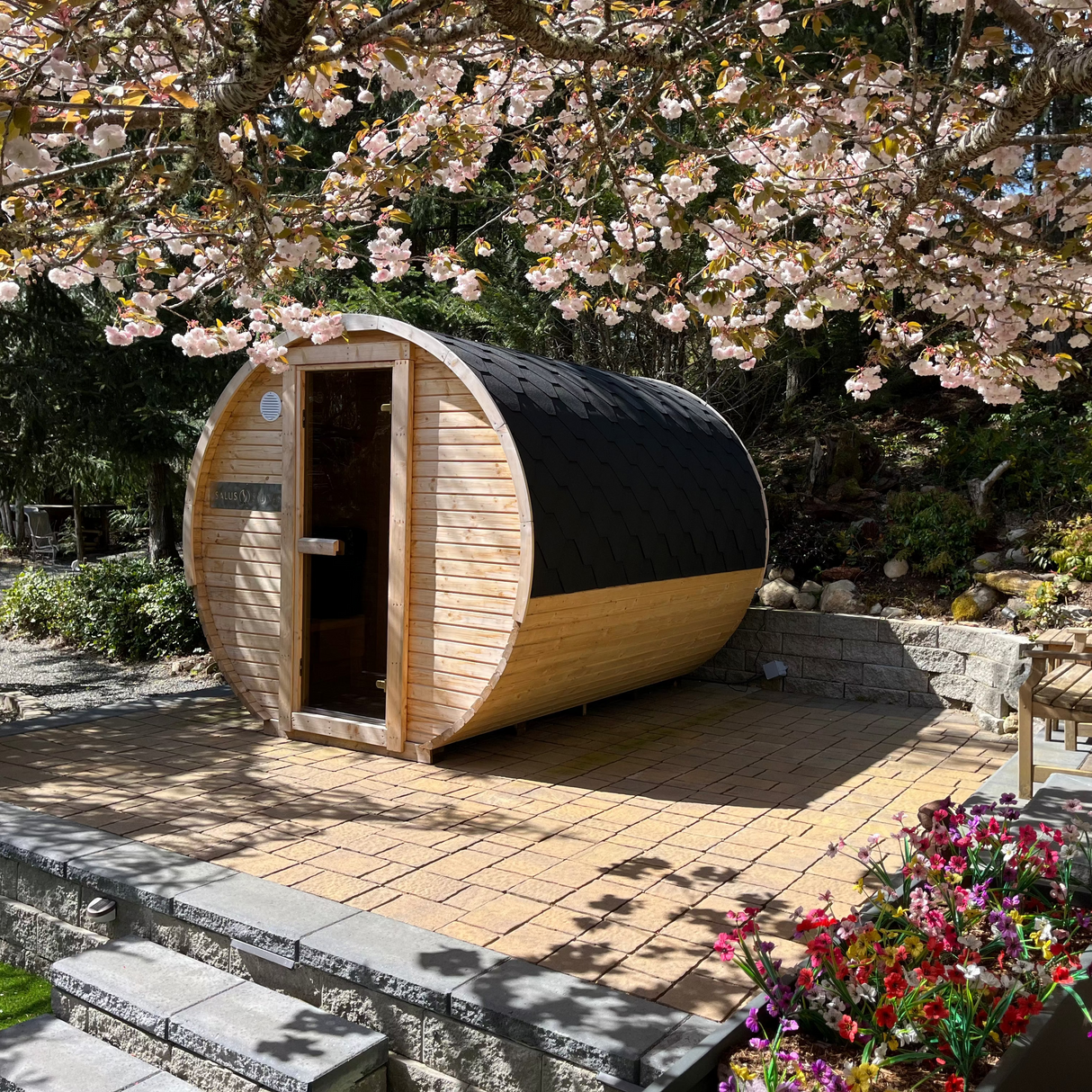 Stellar Traditional Outdoor Barrel Sauna - 6 Person