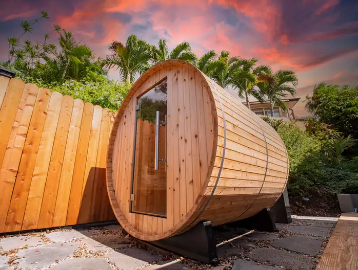 Zenith Barrel Sauna in Hawaii: Noah's Hideaway in Maui